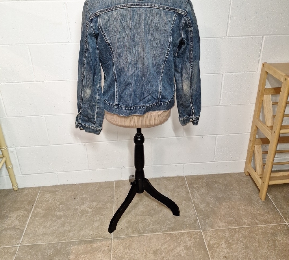 Gap Jean Jacket - image 4